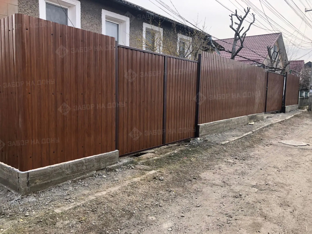 Распашные ворота из профлиста  в Сальске